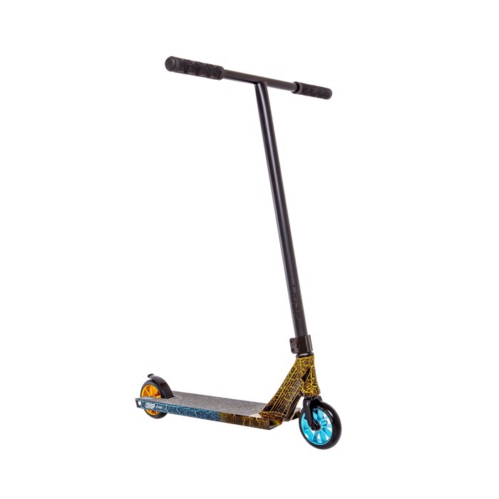 Crisp Ultima Scooter - T Gold & Blue Cracking/Black Crisp Ultima Patini - T Gold & Blue Cracking/Black
