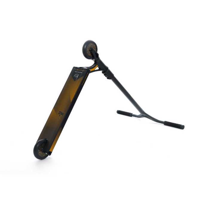 Nitro Circus RW Signature 560 Scooter - Satin Black/Gloss Nitro Circus RW Signature 560 Patini - Satin Black/Gloss